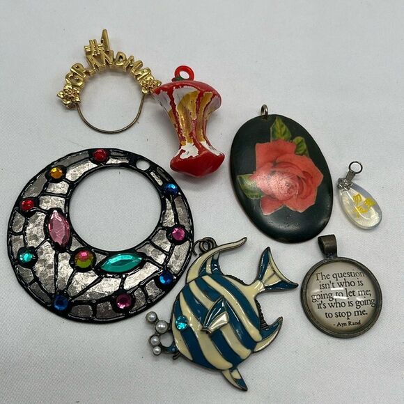 6 Vintage Necklace Pendants; Fish, Flower, Wanderer, Grandma, Beads & Apple - Picture 1 of 16